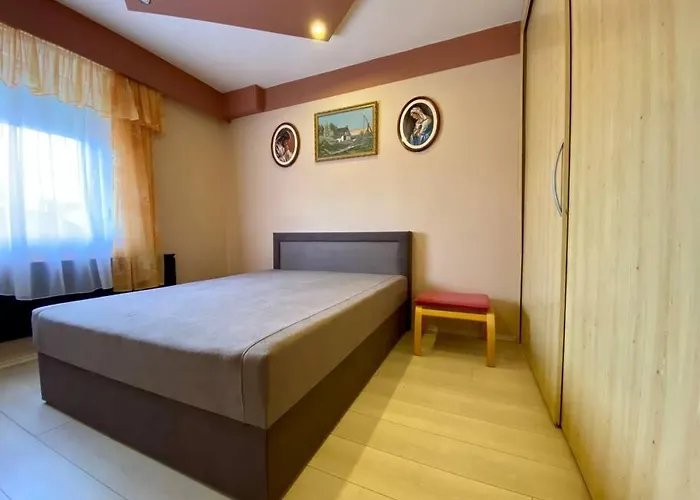 Zsuzsi Vendeghaz Prázdninový dům Visz